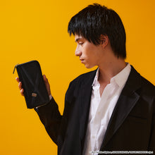 Load image into Gallery viewer, Nicholas D. Wolfwood Model Long Wallet TRIGUN STAMPEDE