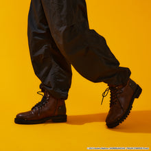 Load image into Gallery viewer, Vash the Stampede Model Boots TRIGUN STAMPEDE