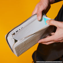 Load image into Gallery viewer, Millions Knives Model Long Wallet TRIGUN STAMPEDE