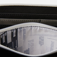 Load image into Gallery viewer, 2B (YoRHa No. 2 Type B) Model Wallet NieR:Automata Ver1.1a