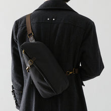 Load image into Gallery viewer, Hunter Model Crossbody Bag Bloodborne