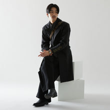 Load image into Gallery viewer, Hunter Model Coat Bloodborne
