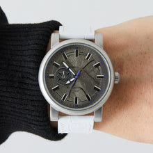 Load image into Gallery viewer, Kaoru Hanayama Model Watch Baki The Grappler