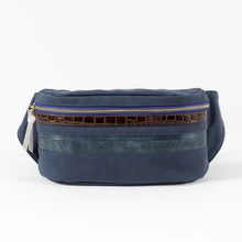 Load image into Gallery viewer, Dana Iclucia Model Crossbody Bag Ys Series