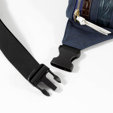 Load image into Gallery viewer, Dana Iclucia Model Crossbody Bag Ys Series