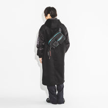 Load image into Gallery viewer, Hatsune Miku Model Crossbody Bag