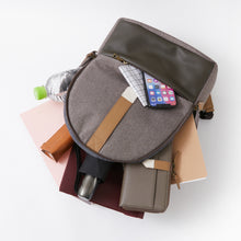 Load image into Gallery viewer, Holo Model Backpack Spice and Wolf: Merchant Meets The Wise Wolf