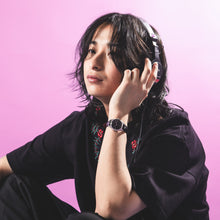 Load image into Gallery viewer, Kuro Kurenai Model Watch VTuber