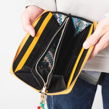 Load image into Gallery viewer, Claude (Post-Timeskip) Model Long Wallet Fire Emblem: Three Houses
