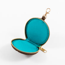 Load image into Gallery viewer, Coco Model Shoulder Bag Witch Hat Atelier