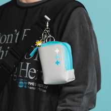 Load image into Gallery viewer, Elira Pendora Model Mini Pouch NIJISANJI EN