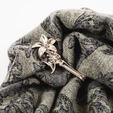 Load image into Gallery viewer, Emil Model Shawl & Shawl Pin NieR Replicant ver.1.22474487139...