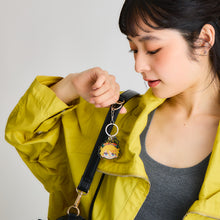 Load image into Gallery viewer, Yu Q. Wilson Model Key Charm NIJISANJI EN