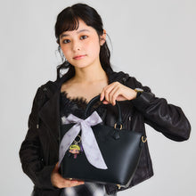 Load image into Gallery viewer, Vantacrow Bringer Model Key Charm NIJISANJI EN