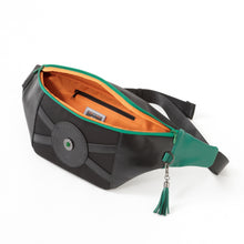 Load image into Gallery viewer, Melinoë Model Crossbody Bag Hades II