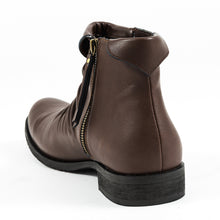 Load image into Gallery viewer, Witch Hat Atelier Model Boots