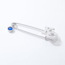 Load image into Gallery viewer, Seto Kaiba Model Scarf & Scarf Pin Yu-Gi-Oh! Duel Monsters