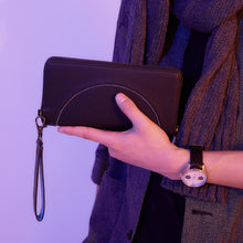 Load image into Gallery viewer, Satoru Gojo Model Long Wallet Jujutsu Kaisen