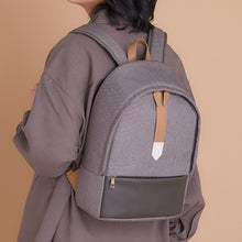 Load image into Gallery viewer, Holo Model Backpack Spice and Wolf: Merchant Meets The Wise Wolf