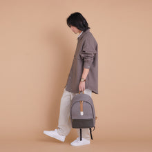 Load image into Gallery viewer, Holo Model Backpack Spice and Wolf: Merchant Meets The Wise Wolf