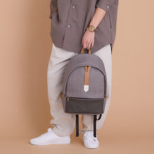 Load image into Gallery viewer, Holo Model Backpack Spice and Wolf: Merchant Meets The Wise Wolf