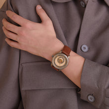 Load image into Gallery viewer, Holo Model Watch Spice and Wolf: Merchant Meets The Wise Wolf