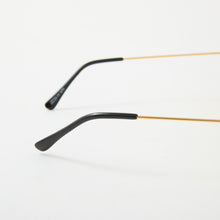 Load image into Gallery viewer, Travis Touchdown Model Sunglasses No More Heroes Series