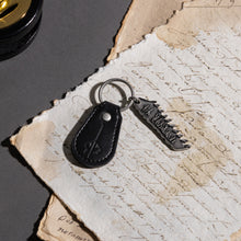 Load image into Gallery viewer, Hunter Model Keyring Bloodborne