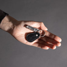 Load image into Gallery viewer, Hunter Model Keyring Bloodborne