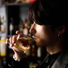 Load image into Gallery viewer, Survive & Revolve Bars Motif Glasses & Paper Coasters Set Like a Dragon Series