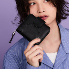 Load image into Gallery viewer, Shu Yamino Model Bi-fold Wallet NIJISANJI EN