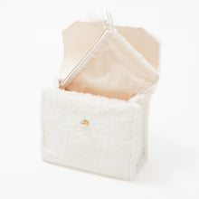 Load image into Gallery viewer, Fluffy White Fan de Bag