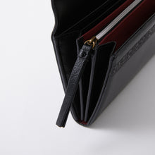 Load image into Gallery viewer, Lady Maria of the Astral Clocktower Model Long Wallet Bloodborne
