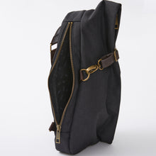 Load image into Gallery viewer, Hunter Model Crossbody Bag Bloodborne
