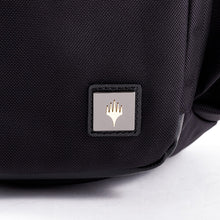 Load image into Gallery viewer, Planeswalker Model Crossbody Bag Magic: The Gathering