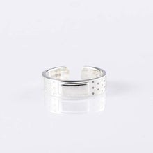 Load image into Gallery viewer, Mayoi Hachikuji Model Ring Set MONOGATARI Series