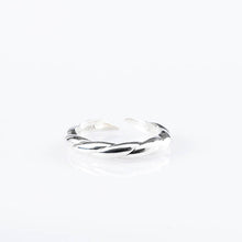 Load image into Gallery viewer, Shinobu Oshino Model Ring Set MONOGATARI Series