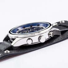 Load image into Gallery viewer, Chun-Li Model Watch Street Fighter V