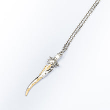 Load image into Gallery viewer, Aloy Model Necklace Horizon Forbidden West