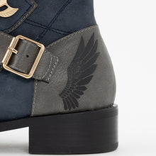 Load image into Gallery viewer, Griffith Model Boots Berserk