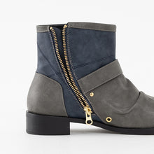 Load image into Gallery viewer, Griffith Model Boots Berserk