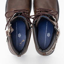 Load image into Gallery viewer, Oscar, Knight of Astora Model Boots Dark Souls