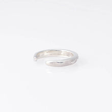 Load image into Gallery viewer, Shinobu Oshino Model Ring Set MONOGATARI Series