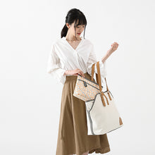 Load image into Gallery viewer, Natsume's Book of Friends Model Tote Bag