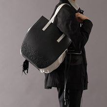 Load image into Gallery viewer, 2B (YoRHa No. 2 Type B) MODEL Tote Bag NieR:Automata