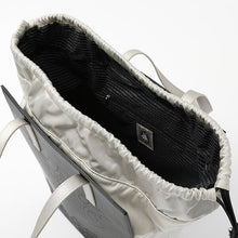 Load image into Gallery viewer, 2B (YoRHa No. 2 Type B) MODEL Tote Bag NieR:Automata