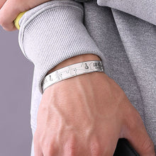 Load image into Gallery viewer, Cyberpunk 2077 Model Ring & Cuff Bracelet Set