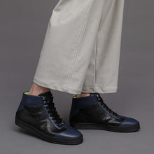 Load image into Gallery viewer, Mayoi Hachikuji Model Sneakers MONOGATARI Series