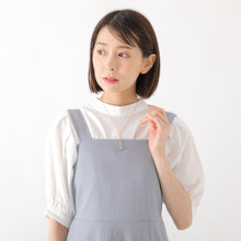 Load image into Gallery viewer, Bayonetta Model Necklace