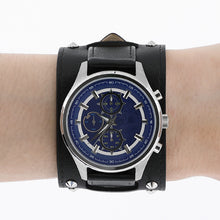 Load image into Gallery viewer, Chun-Li Model Watch Street Fighter V